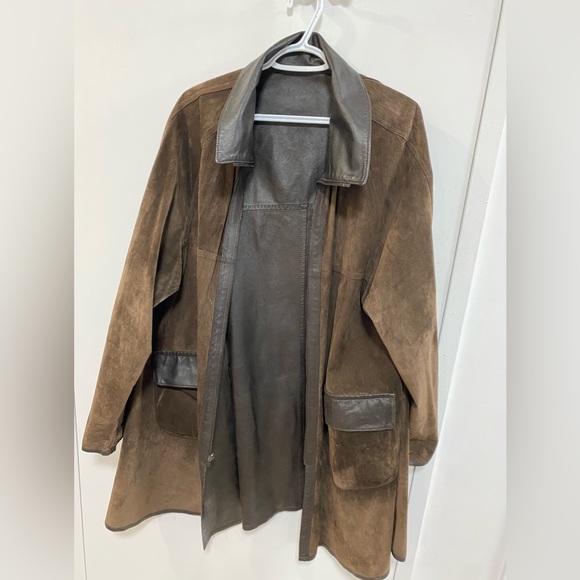 Reversible brown leather jacket - Picture 3 of 4